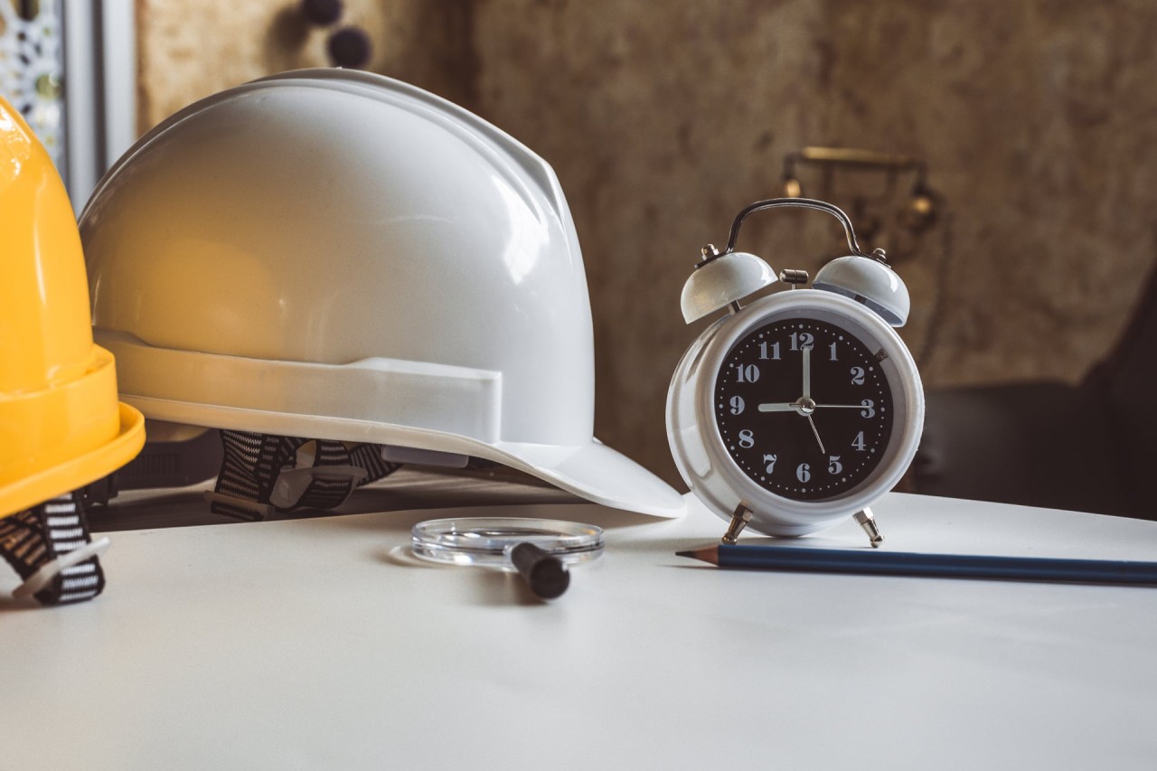 Một ngày trễ tiến độ công trình thực sự cost bao nhiêu tiền