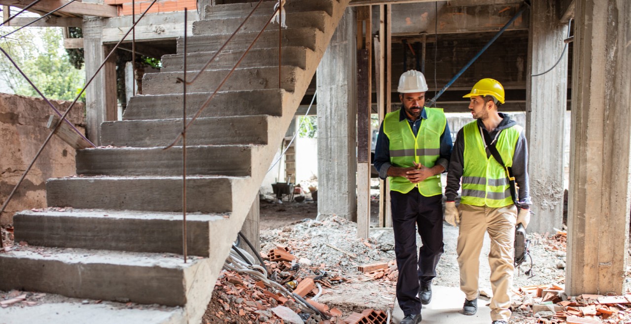 Why Project Reports Always Look “Correct” While Reality Is Already Failing